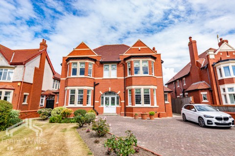 Clifton Drive South, Lytham St Annes, Lancashire - EAID:FW, BID:1383