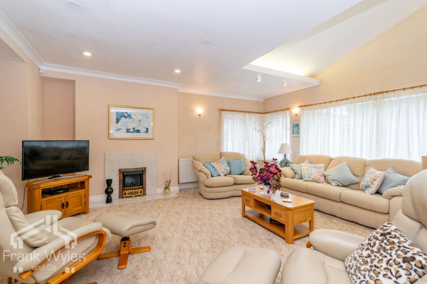 Images for Clifton Drive North, Lytham St Annes, FY8 2PP