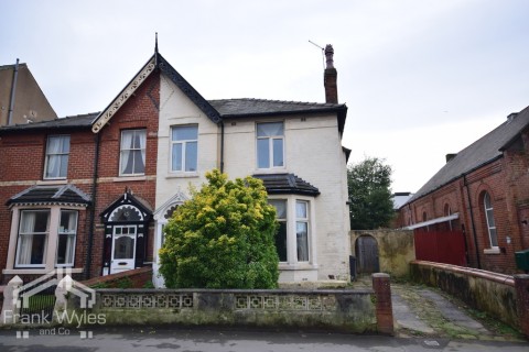 St Andrews Road South, Lytham St Annes, FY8 - EAID:FW, BID:1383