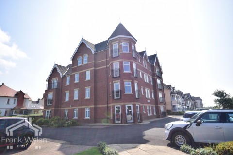 Flat 6, Dunes House, 1 Fairhaven Road, Lytham St. Annes, Lancashire - EAID:FW, BID:1383