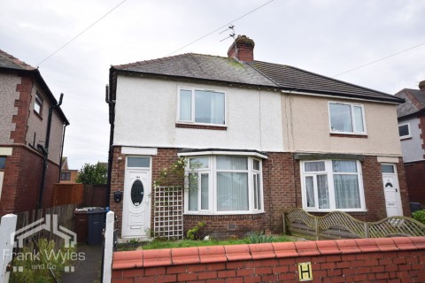 St Leonards Road East, Lytham St. Annes, FY8 2HL - EAID:FW, BID:1383