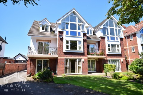 Flat 3, Royal View 20 Links Gate, Lytham St Annes, Lancashire - EAID:FW, BID:1383